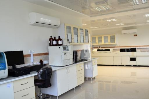 عکس آزمایشگاه تشخیص پزشکی پاستور 