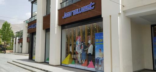 عکس جین وست