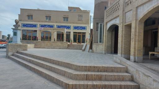 عکس گلاب و عرقیات ربیع ایران گلاب