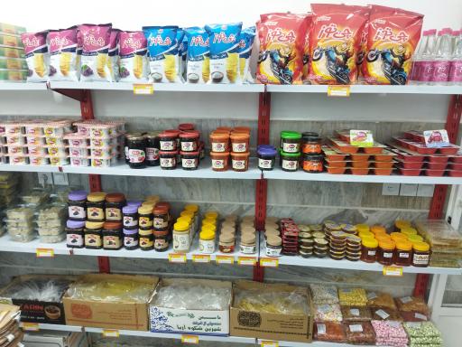 عکس لبنیات سنتی شیر و عسل