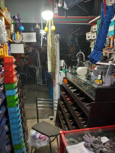 عکس فروشگاه لوازم بهداشتی ساختمانی خدادادی