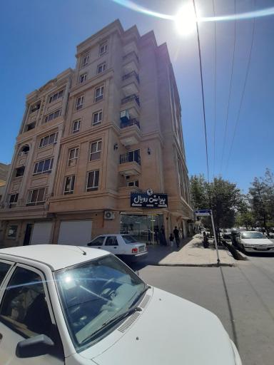 ساختمان گیتی