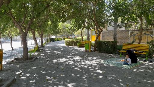 عکس بوستان ارغوان