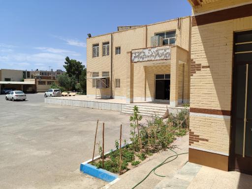 عکس دبیرستان دخترانه نمونه دولتی رادمنش