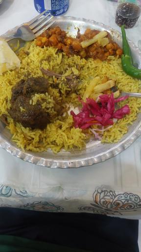 عکس رستوران و بیرون بر دارچین