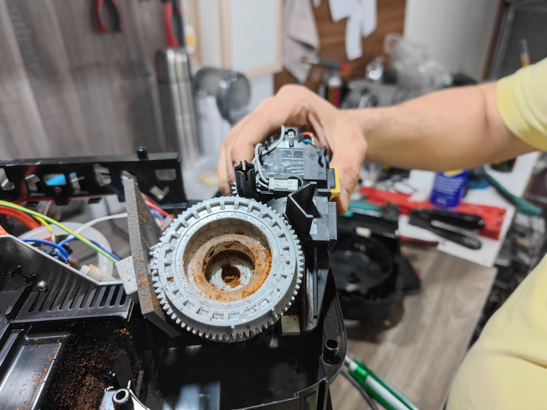 عکس تعمیرات تخصصی میرداماد 