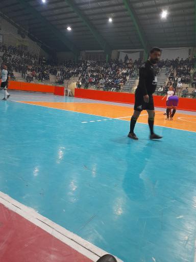 عکس ورزشگاه سردرود 