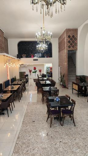 عکس کافه رستوران رز فمیلی 