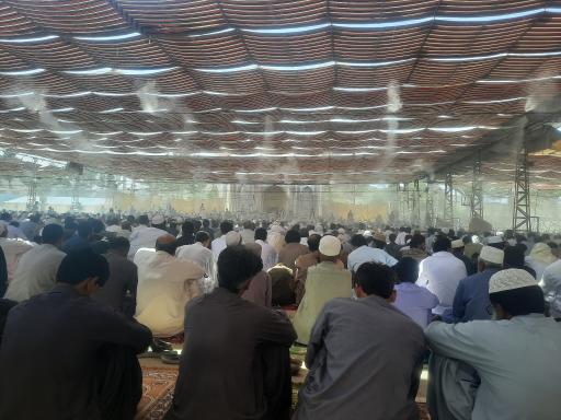 عکس مصلای بزرگ اهل سنت زاهدان