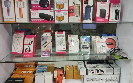 عکس موبایل و لپ تاپ نوین آذربایجان (شهر جدید سهند)