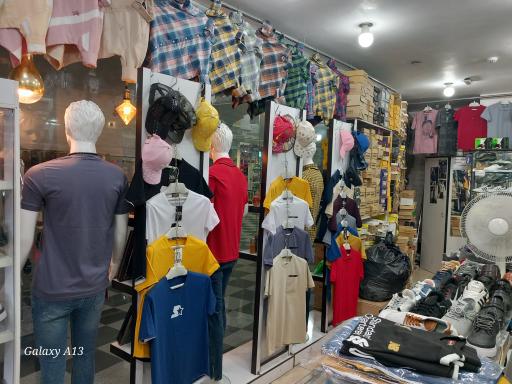عکس پوشاک و کفش مکث