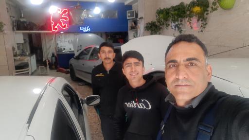 عکس تعمیرگاه سورن رضا