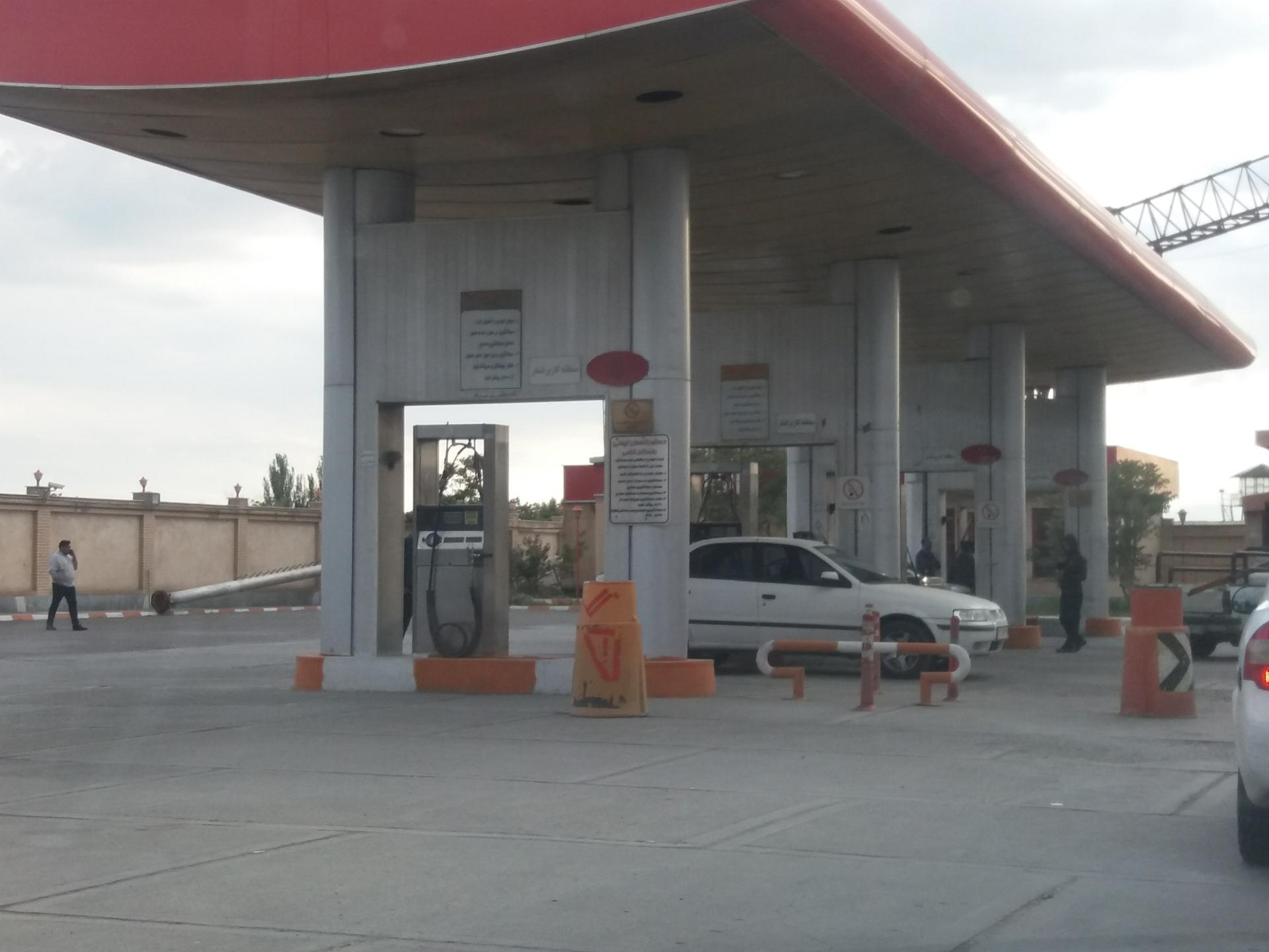 عکس پمپ گاز CNG