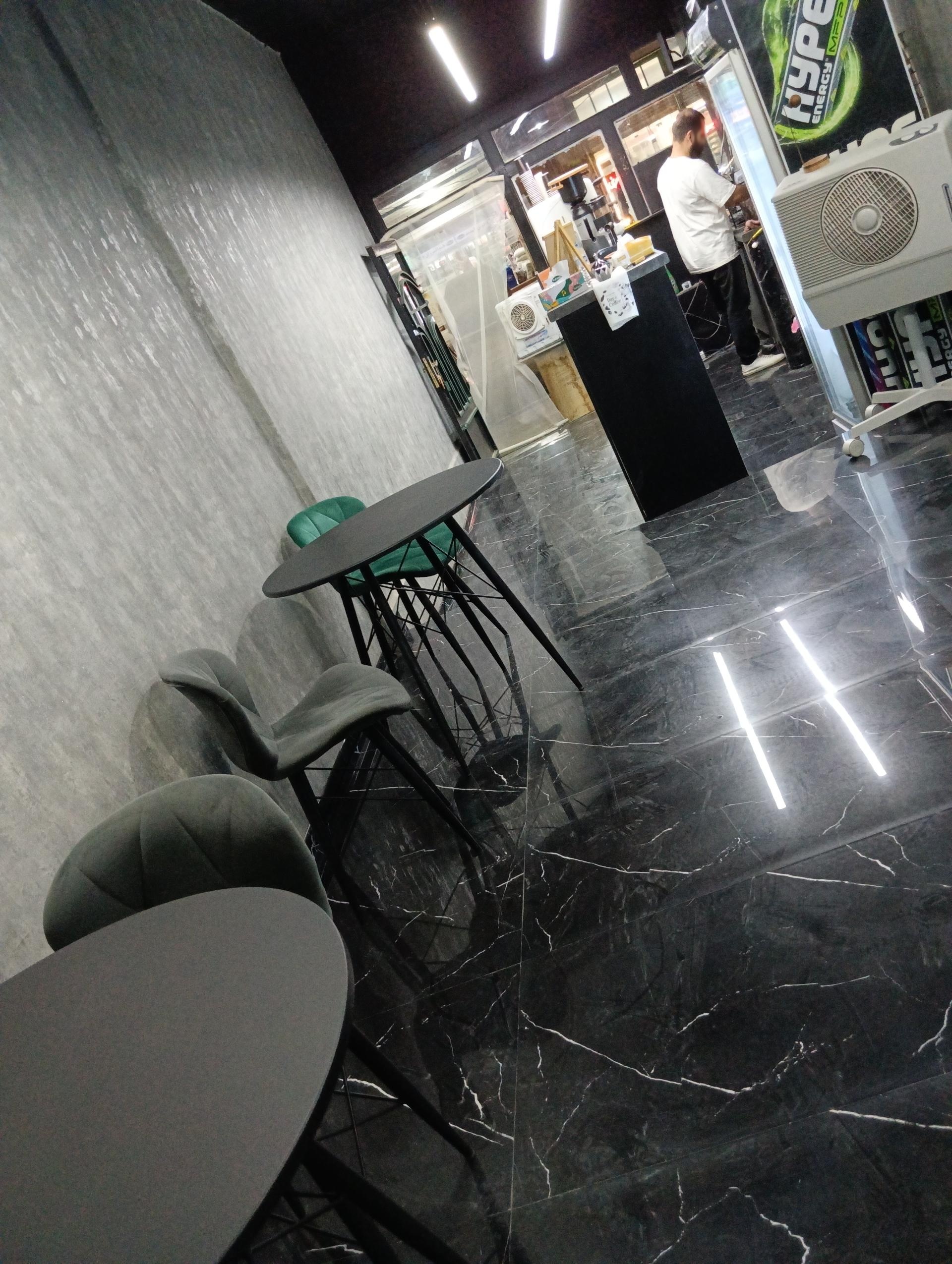 عکس کافه کاژه