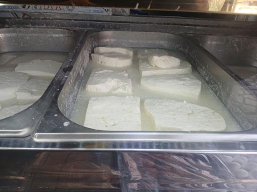 عکس لبنیاتی و بستنی سنتی آذربایجان بیرقی 