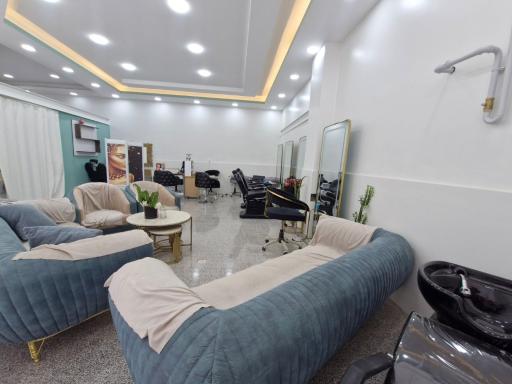 عکس سالن زیبایی صحرا