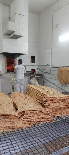 عکس نانوایی سنگک