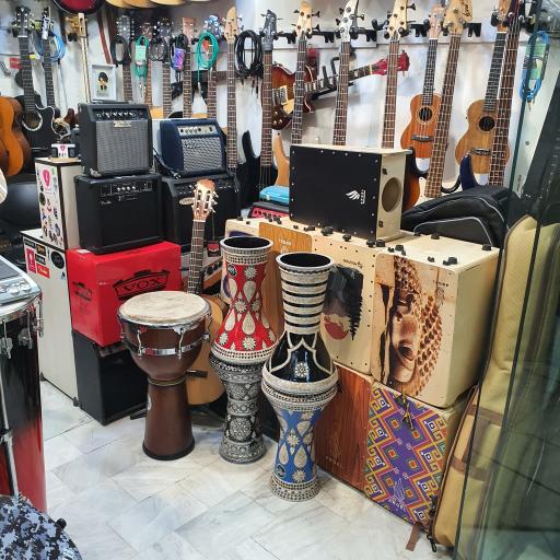 عکس گیتارباز