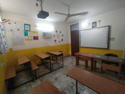 عکس دبستان غیردولتی پرتودانش