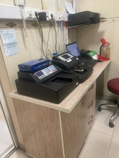 عکس آزمایشگاه پاتوبیولوژی دکتر سرخه ای 