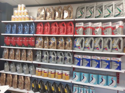 عکس فروشگاه روغن موتور پویا روانکار