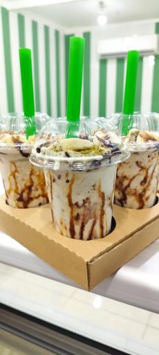 عکس آبمیوه و بستنی ویتامیکس