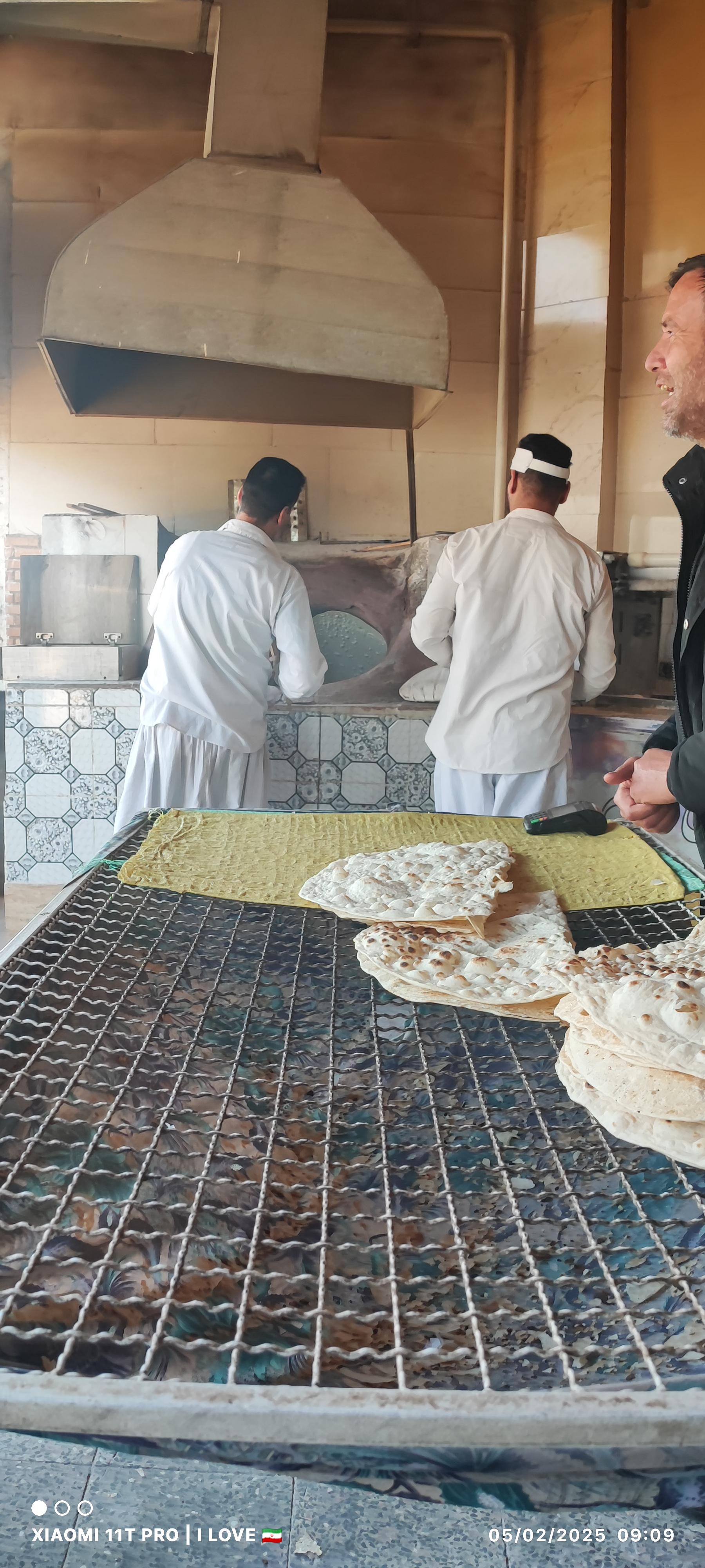 عکس نانوایی سنتی