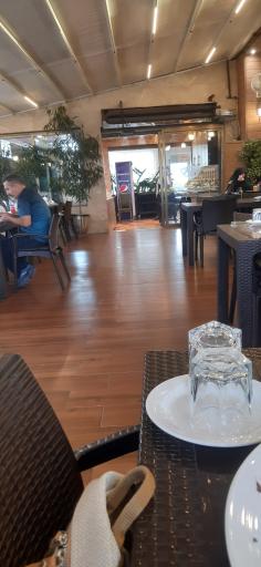 عکس رستوران رستمی