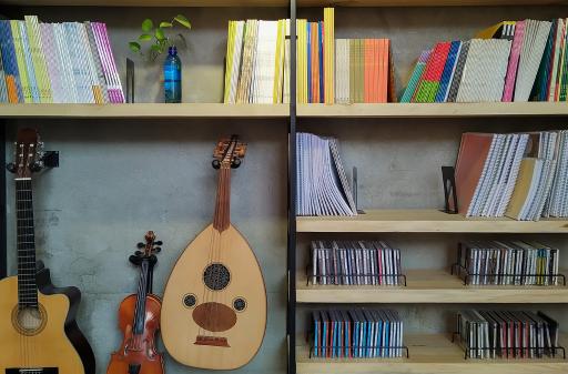 آموزشگاه موسیقی نوای شهر آشوب