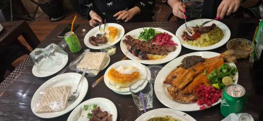 عکس رستوران رستمی