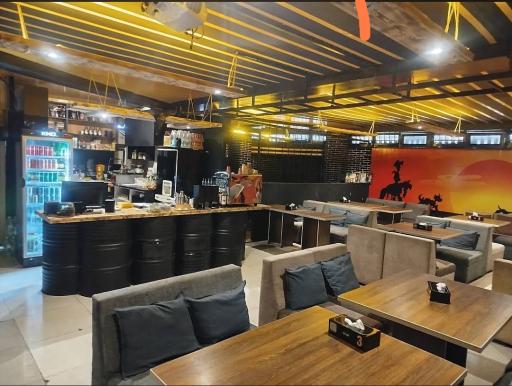 عکس کافه دالتون ها