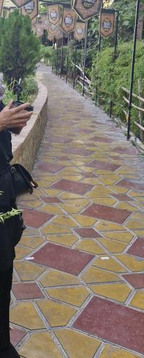 عکس رستوران باغ لاله