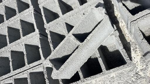 عکس تولیدی مصنوعات سیمانی و مصالح ساختمانی برزگر