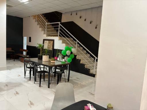 عکس کافه کاکتوس