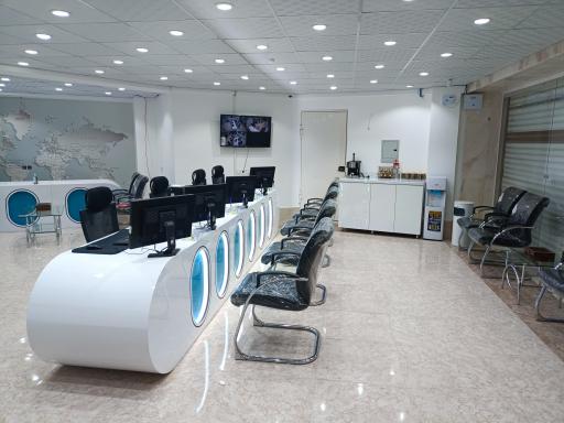 عکس دفتر هواپیمایی پرسپولیس گشت پارسه