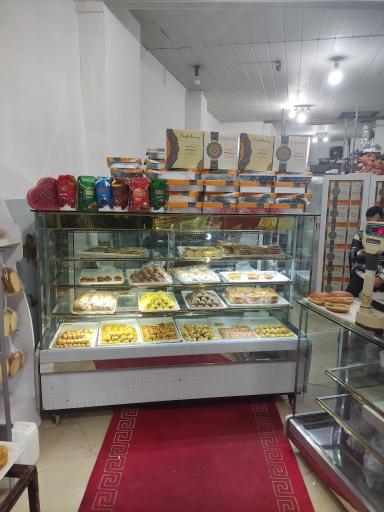 نان فانتزی و شیرینی دلجو