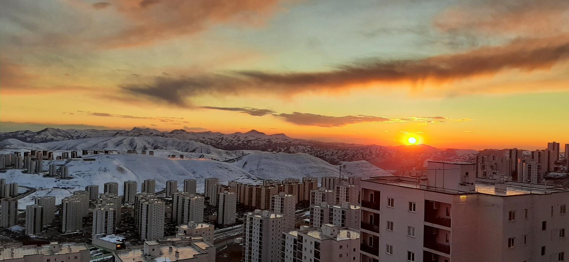 عکس مجتمع اهورا بلوک 1 B 78