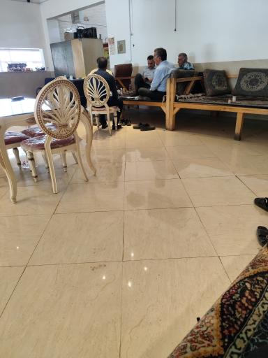 عکس رستوران مهرگان