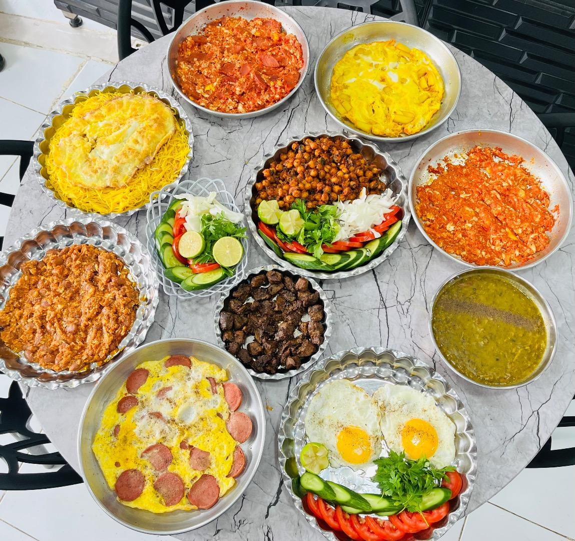 عکس صبحانه و شاورما اصیل