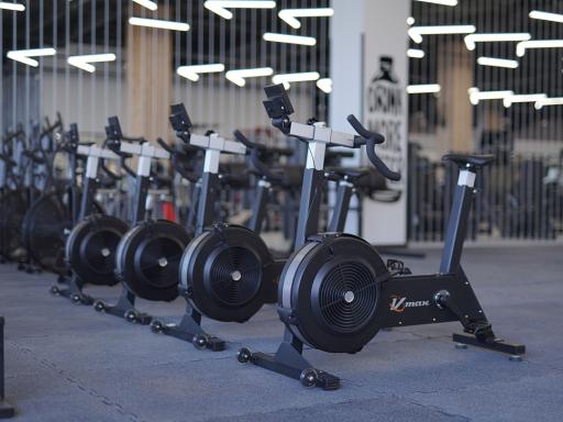 عکس باشگاه ورزشی شاهین