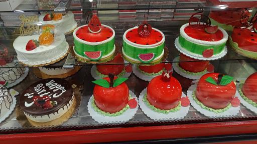 عکس شیرینی و شکلات خوشه