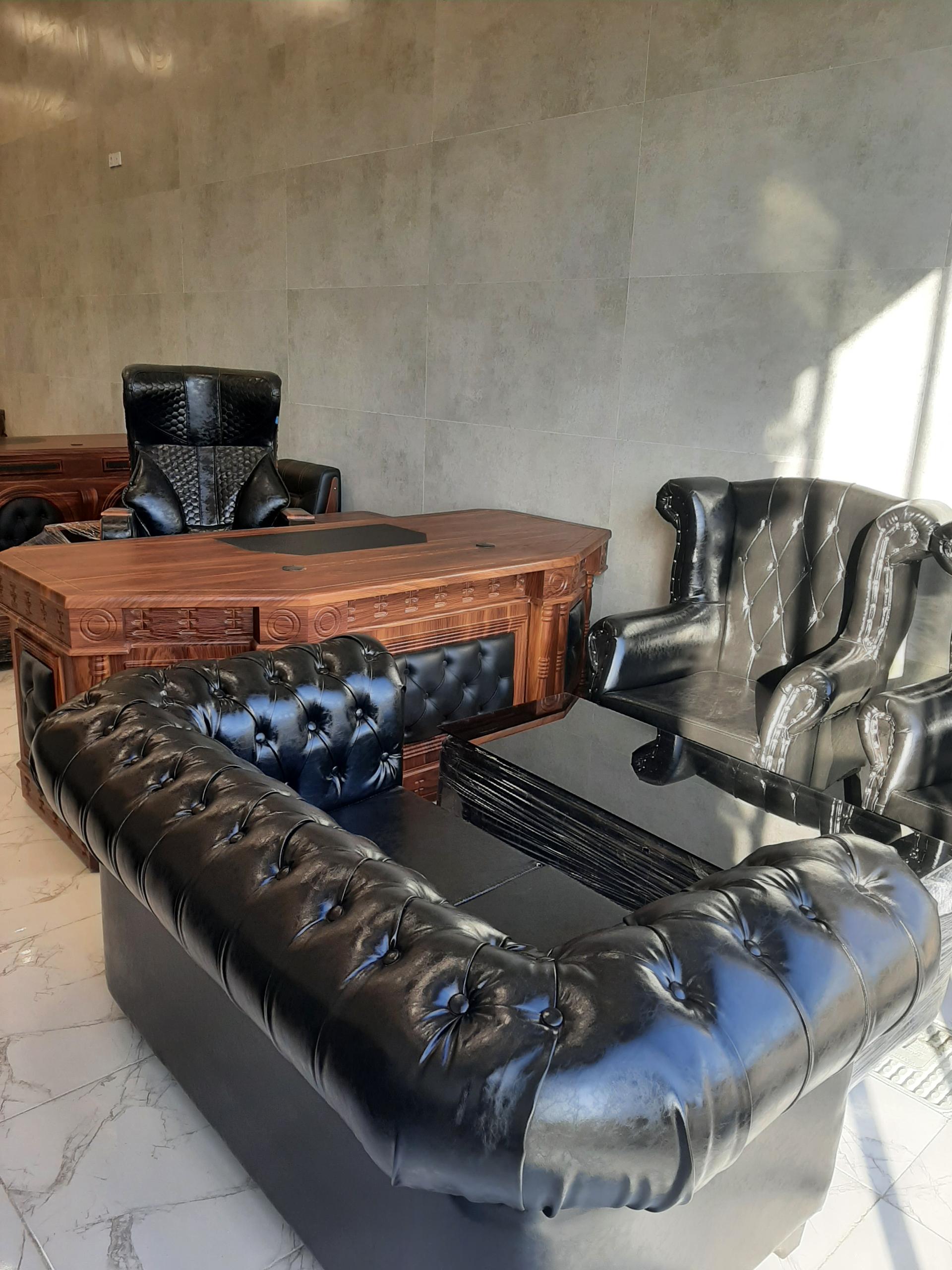 عکس مبلمان و تجهیزات اداری تانیلست