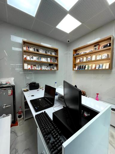 عکس موبایل خدمتی