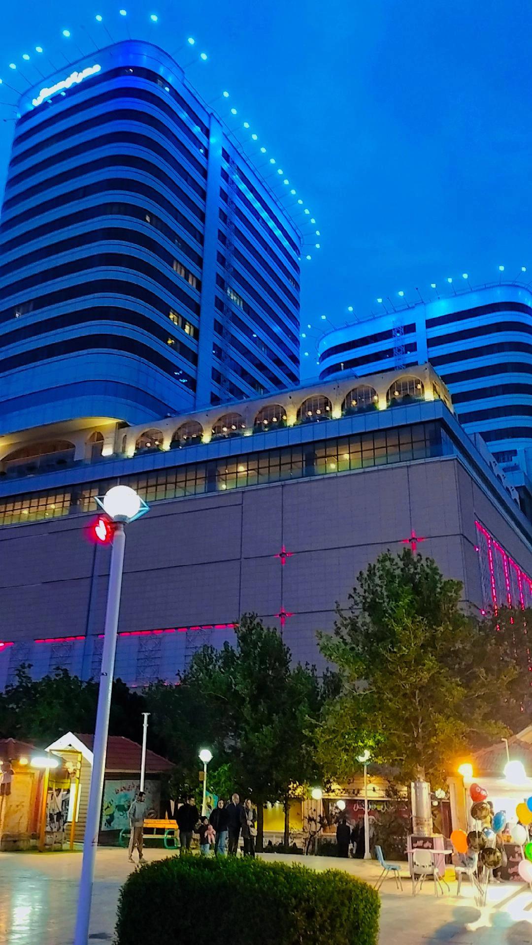 عکس مجتمع تجاری مسکونی کوهسنگی