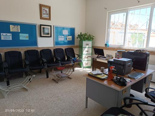 عکس دبیرستان دخترانه فاطمه السّادات حسینی دوره اول و دوم