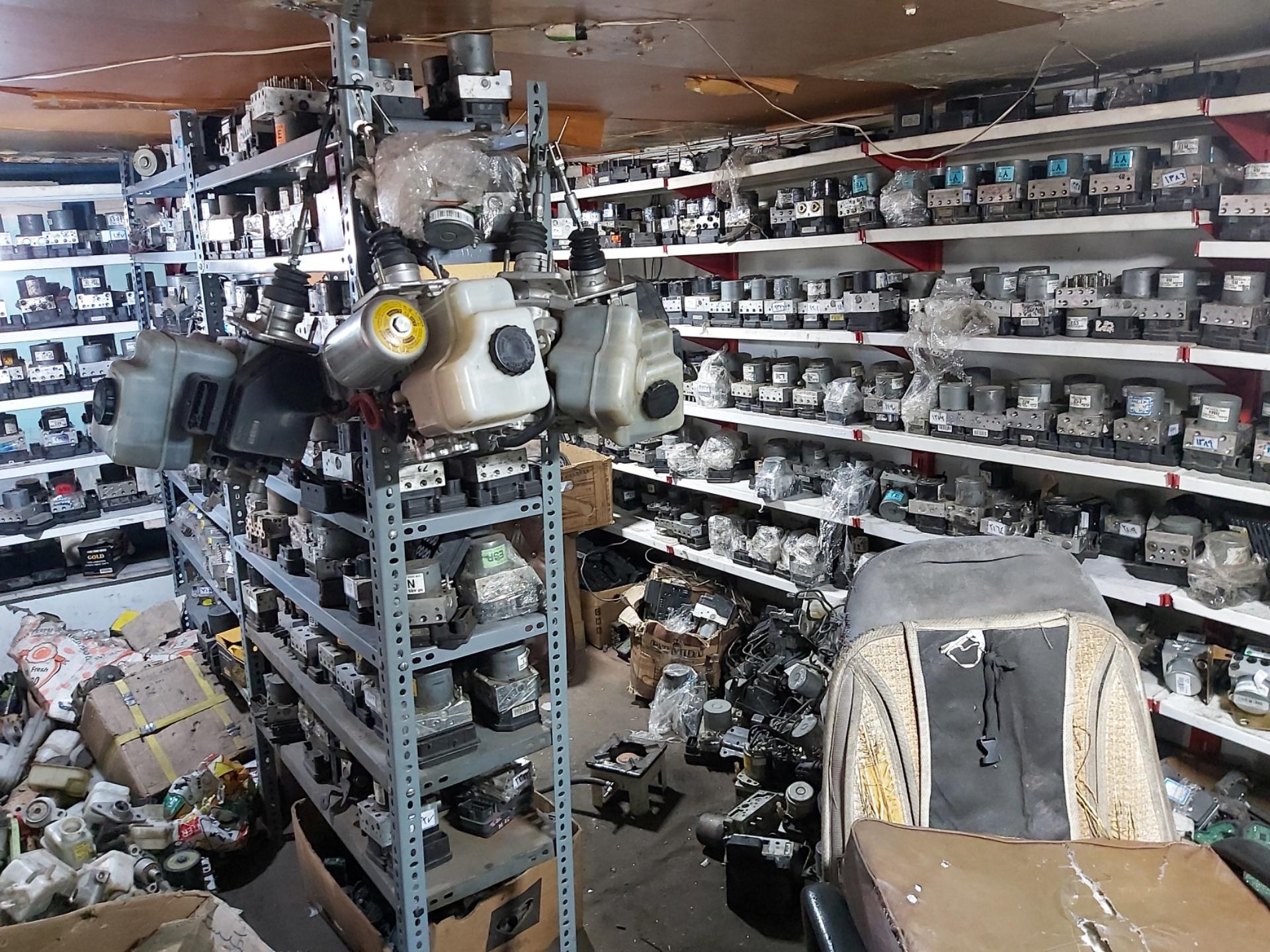 عکس تعمیرگاه مجاز ترمز ای بی اس ثابتی