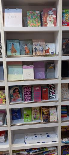 عکس فروشگاه کتاب جی نگار