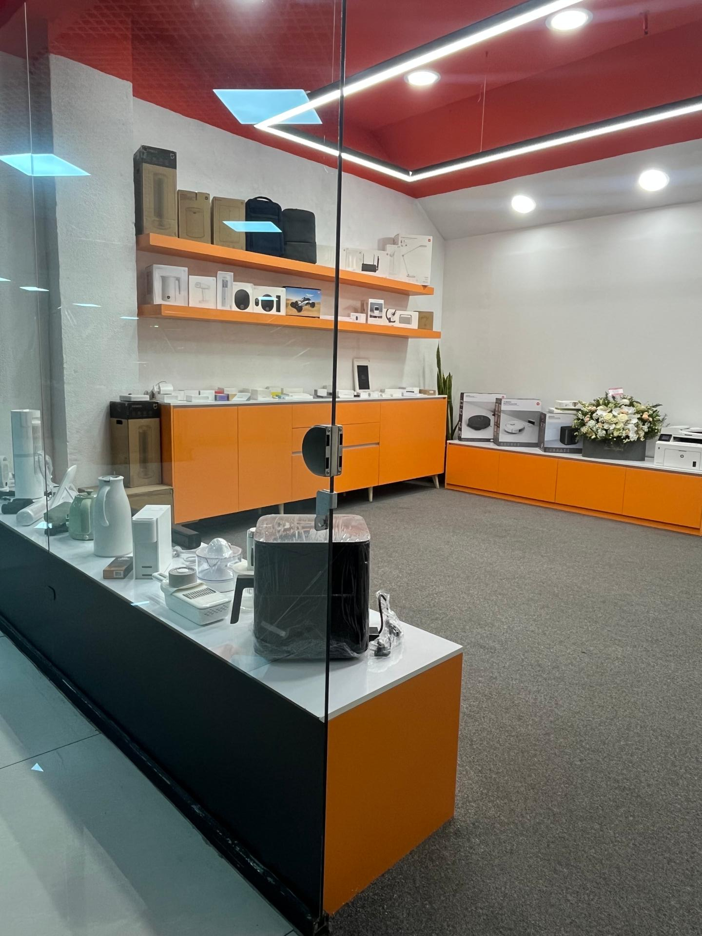 عکس فروشگاه جیرجُر