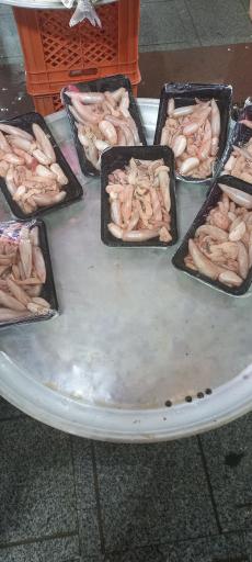 عکس بازار ماهی فروشان