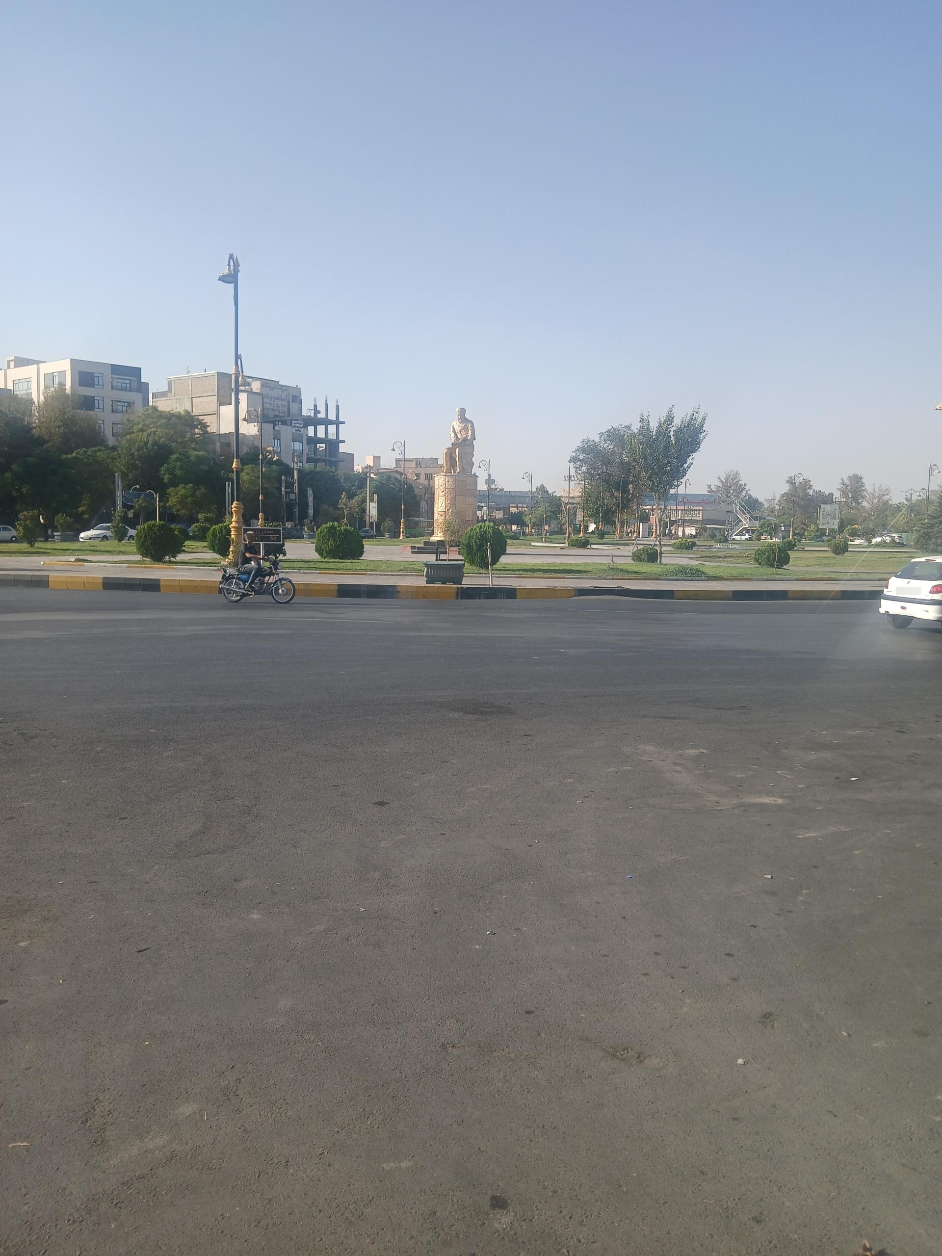 عکس میدان رازی